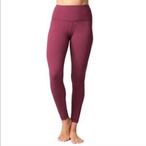 Yogalicious 💜 Burgundy Leggings Size L